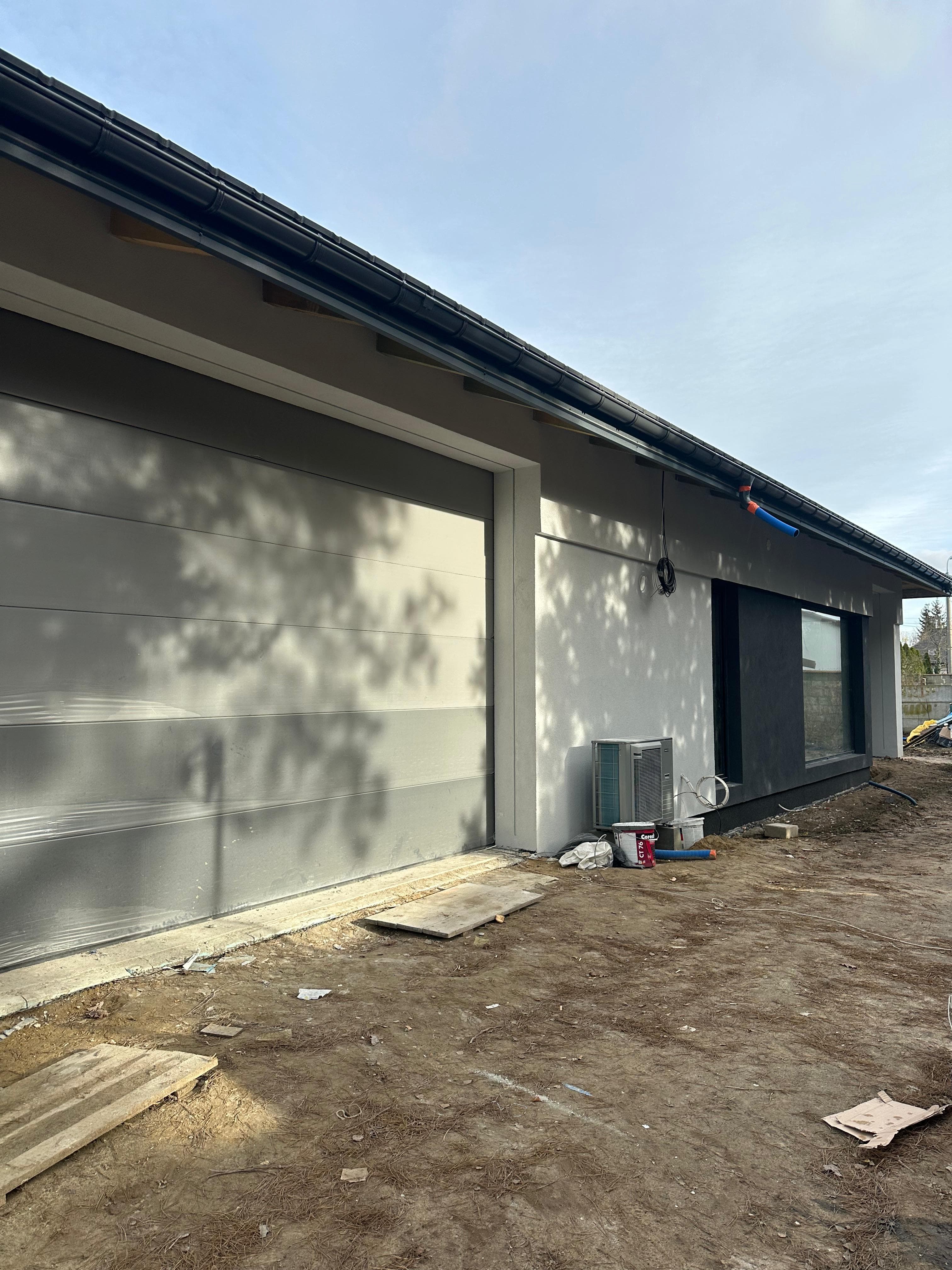 Exterior Media image 13