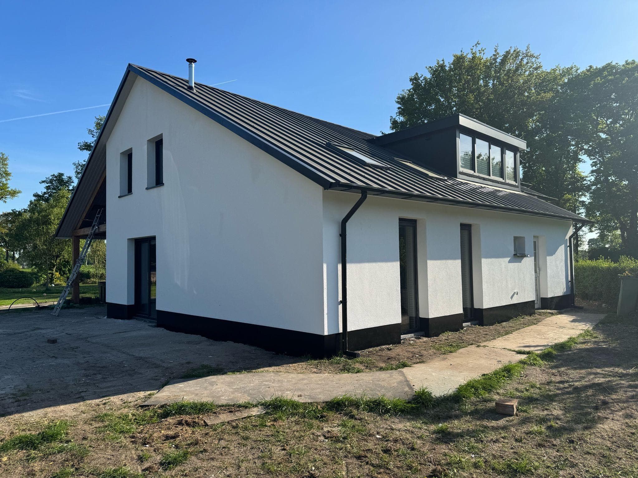 Exterior Media image 4